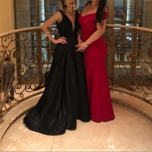 ❤️Morgan & Co Gorgeous Evening Red off the Shoulder  Dress❤️ Size 11